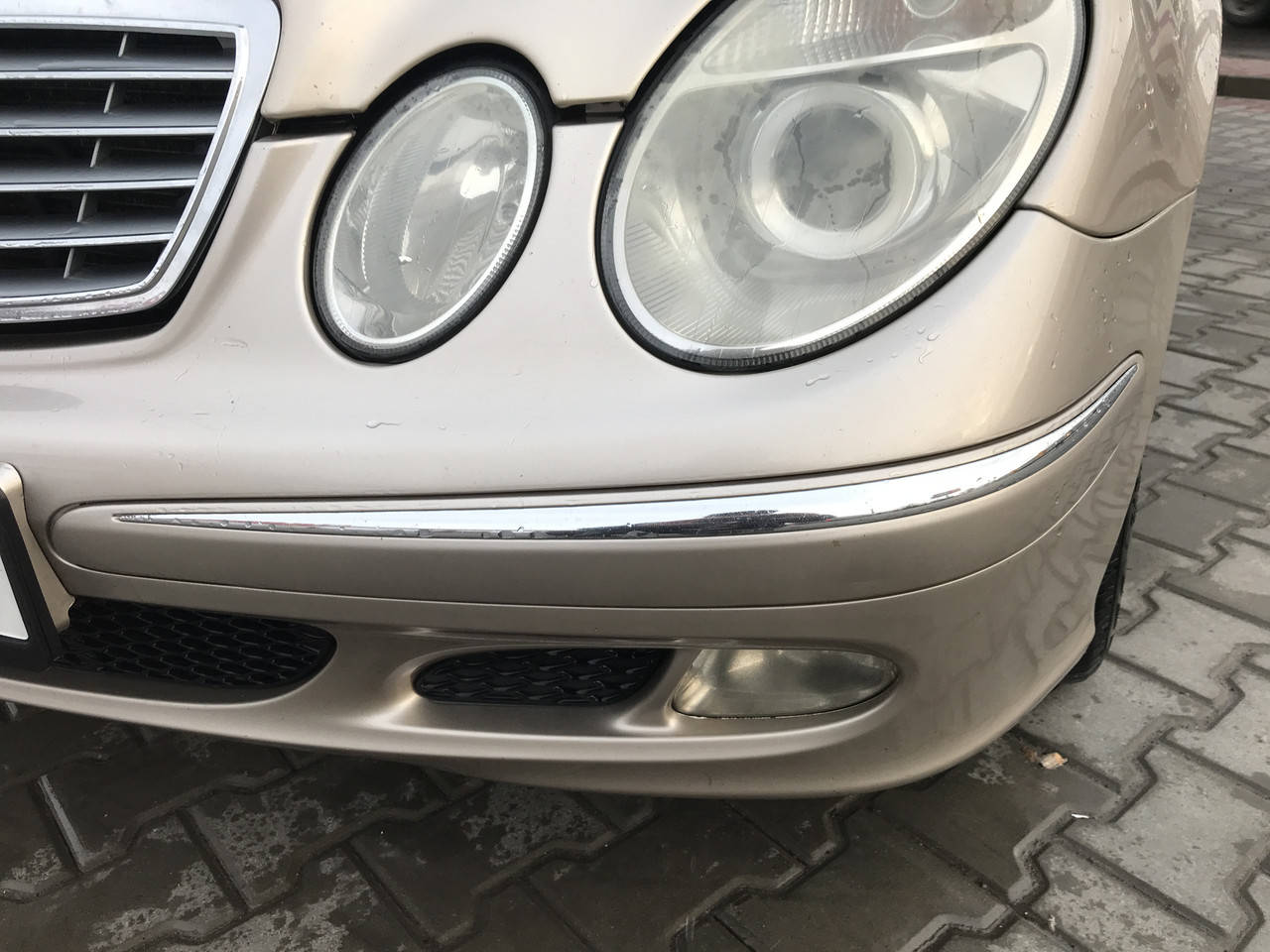 

Молдинг бампера передний левый Mercedes e-class w211