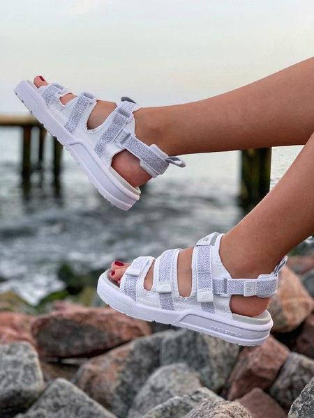 

Женские сандали New Balance Caravan Multi Sandals в стиле босоножки Нью Беланс Белые Рефлектив