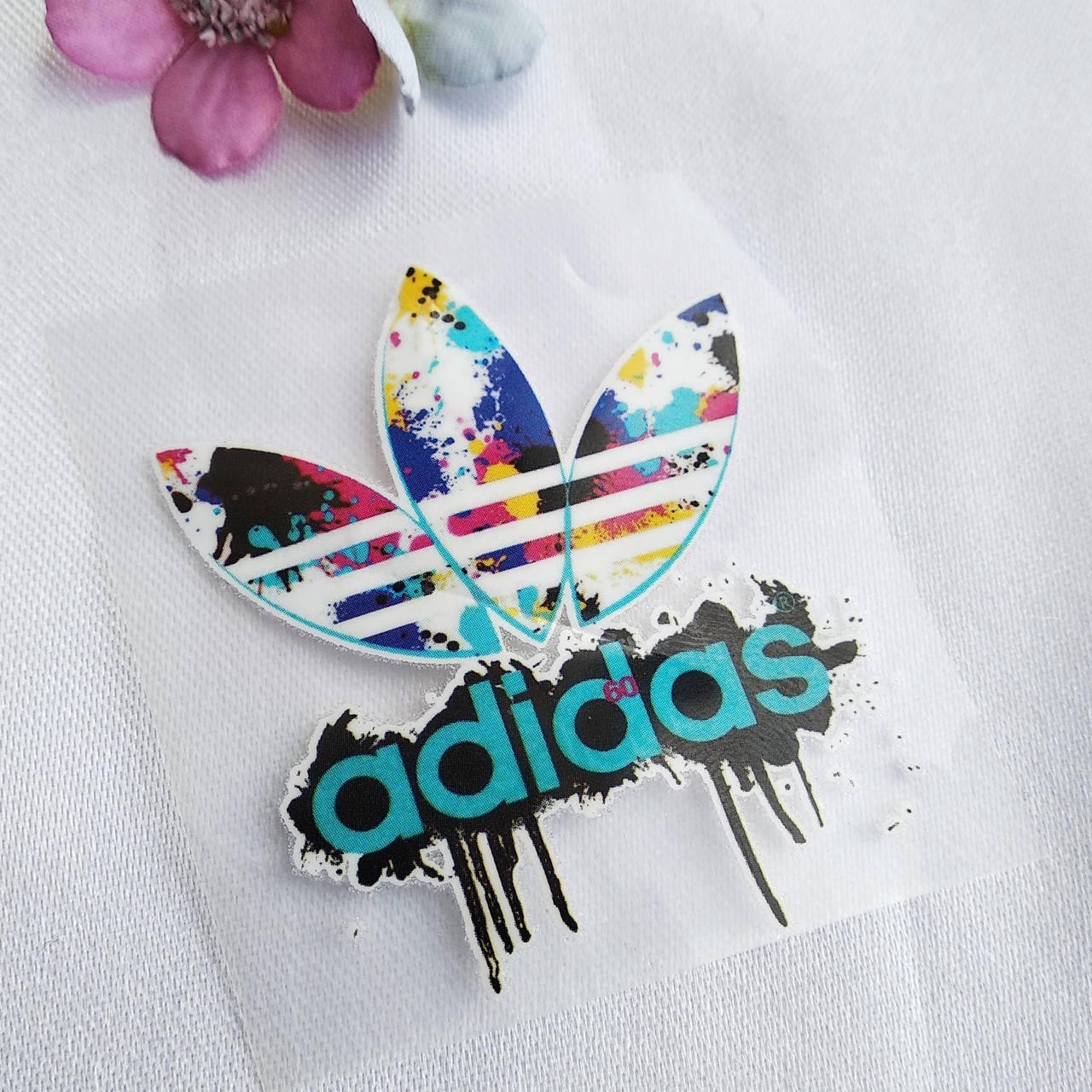 

Термотрансфер логотип ADIDAS