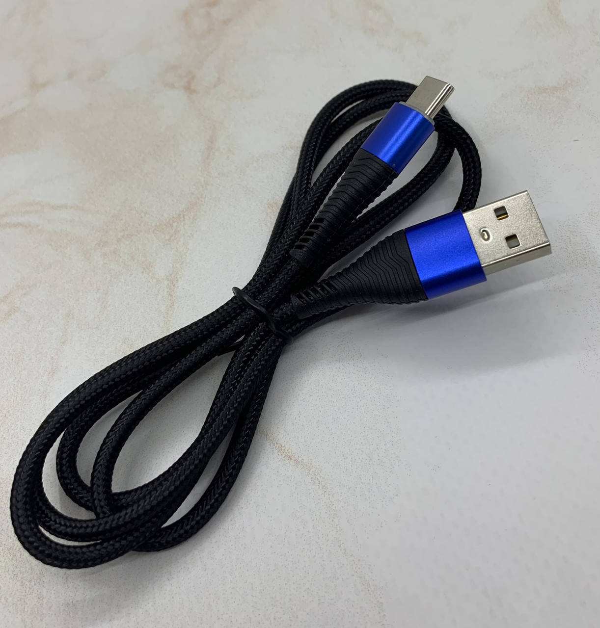 

Зарядный кабель USB Type C 1метр оплетка из синтетических волокон черно-синий, Черный