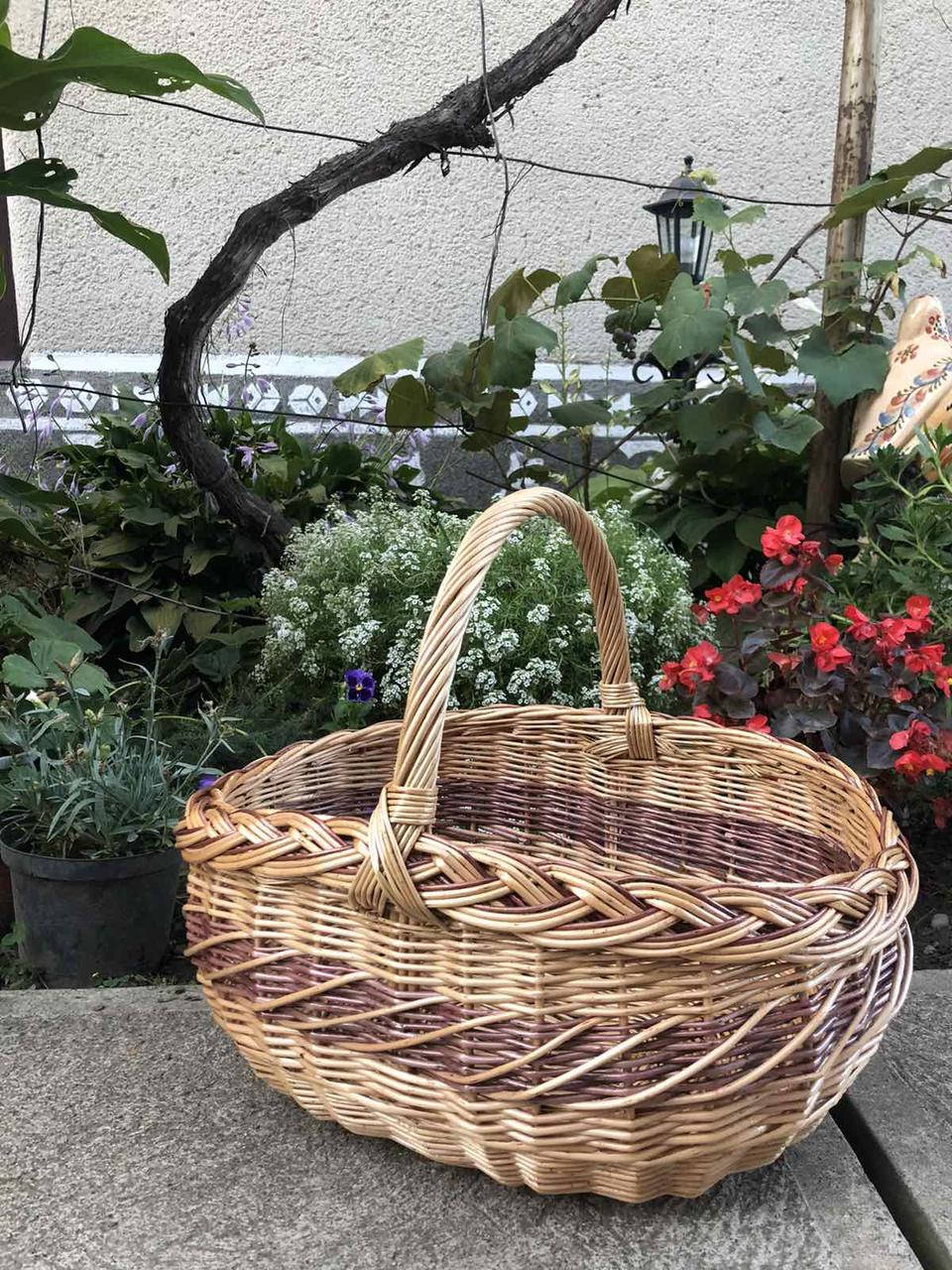 

Корзина из цельной лозы Семейная