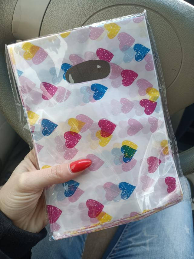 

Подарочные пакеты целлофановые с сердечком 15x20см (упаковка 100 шт) ВИДЕО