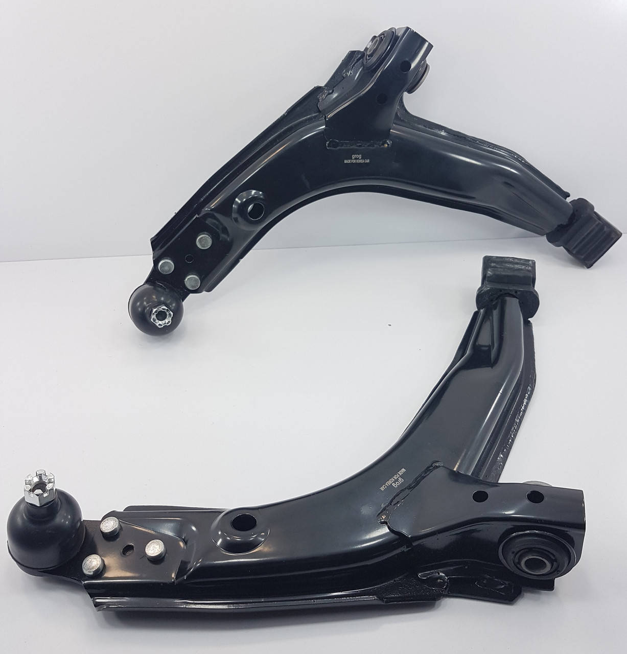 

Рычаги передние Ланос, Нексия VALEO Корея