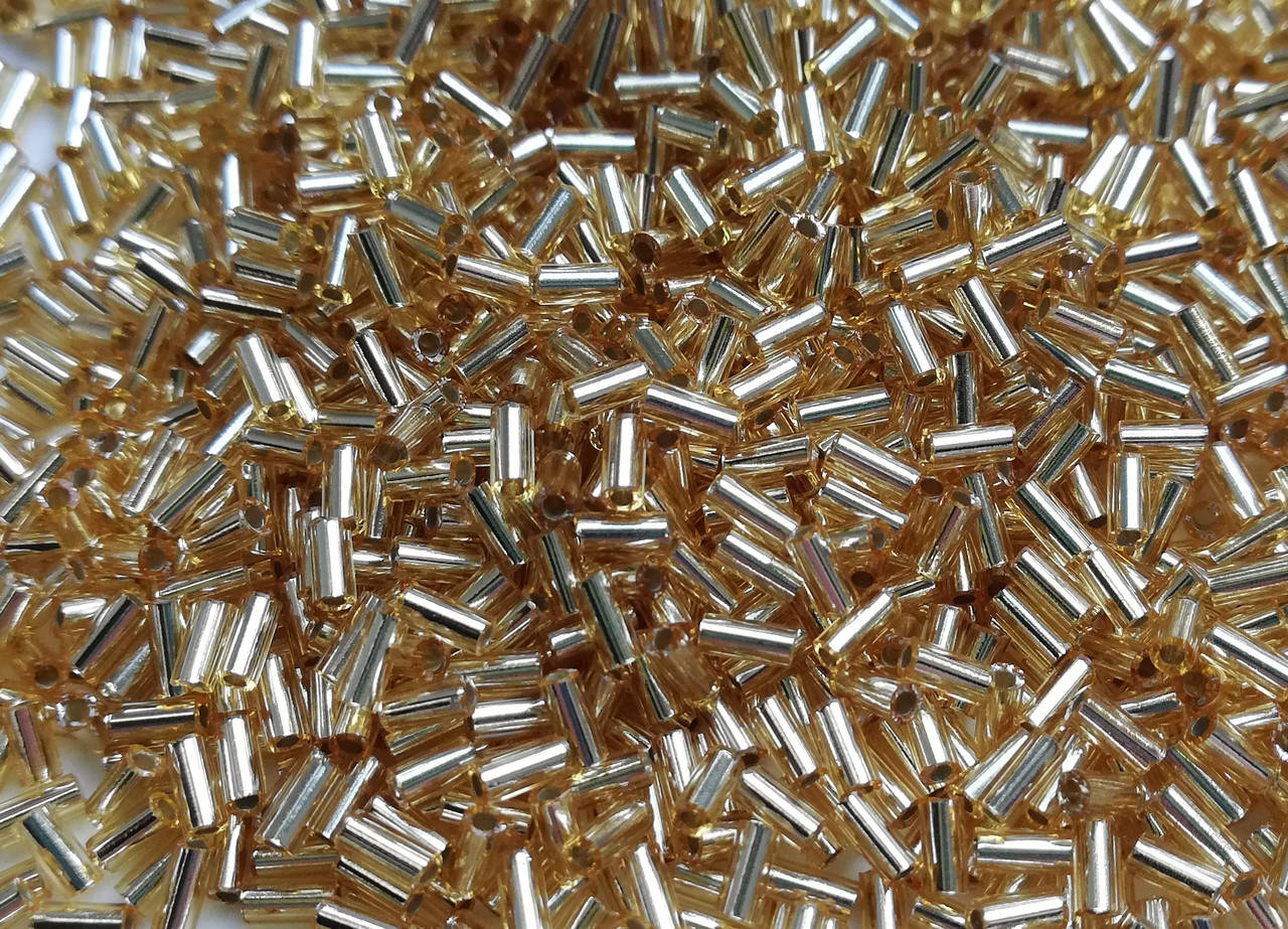

Японський стеклярус Miyuki Bugles 3 мм. 0003 Silver Lined Gold (5 г)