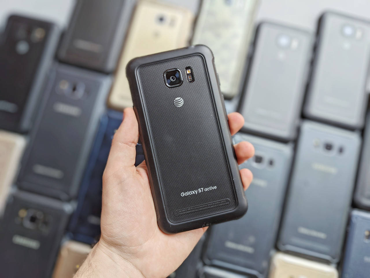 

Протиударний cмартфон Samsung Galaxy S7 Active 32 Gb Grey Б/У*В, Серый