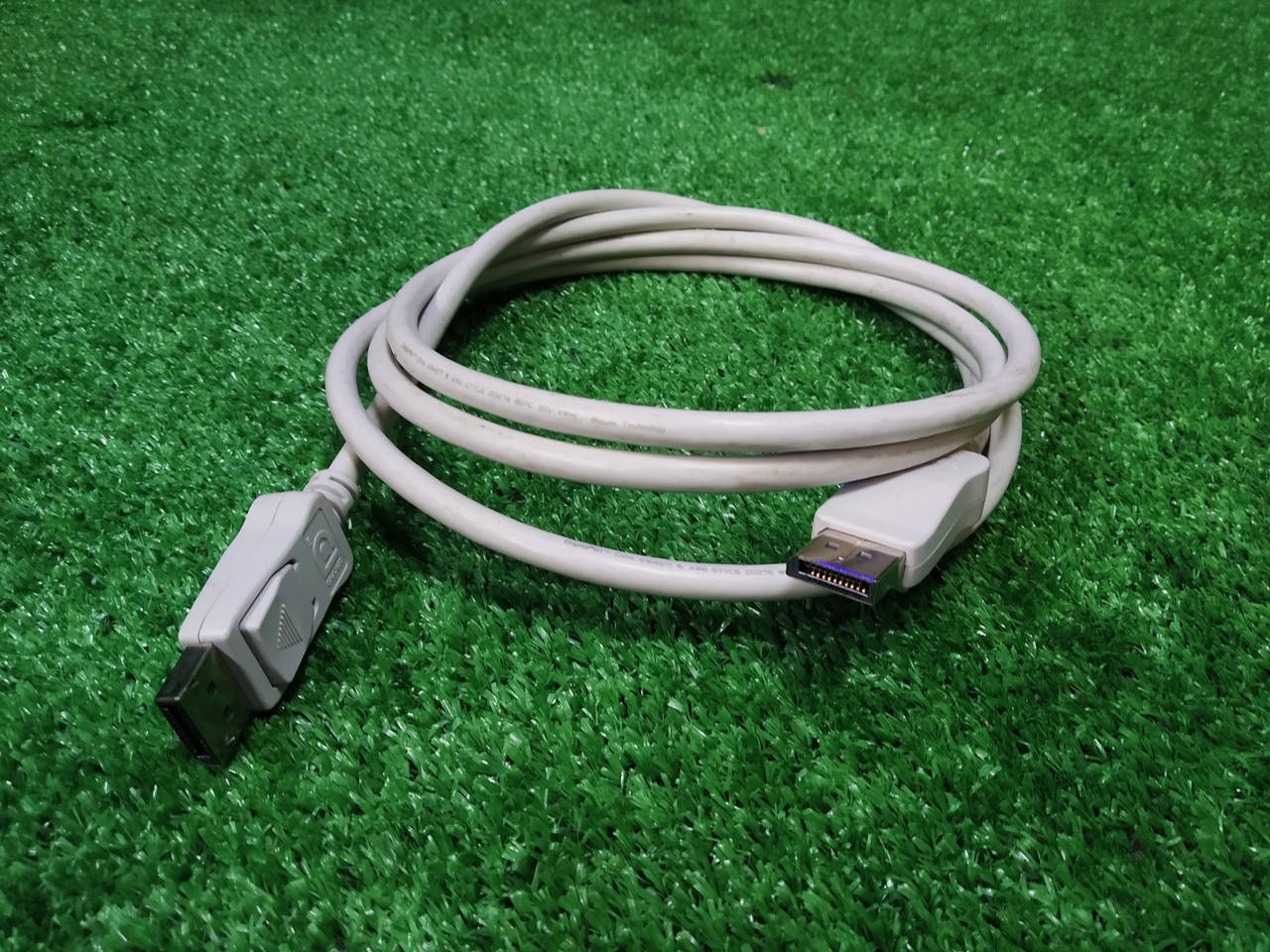 

Display Port кабель 1.8 м Оригинал, Белый