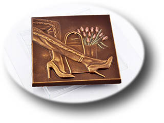 

Форма пластиковая для шоколада Женщине