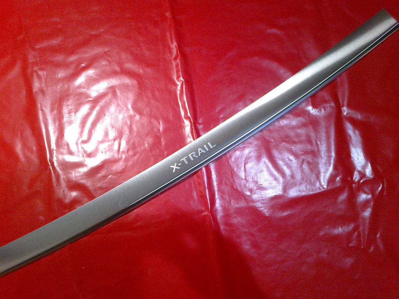 

Накладка на задний бампер с загибом Nissan X-trail T30