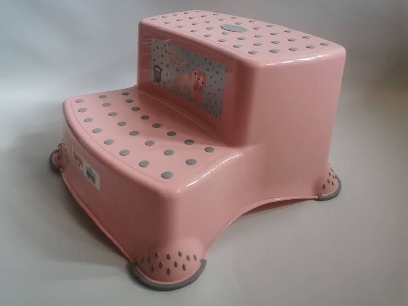 

Табурет подставка пластиковый Детский высота 23 см цвет Розовый Irak Plastik OST-1408
