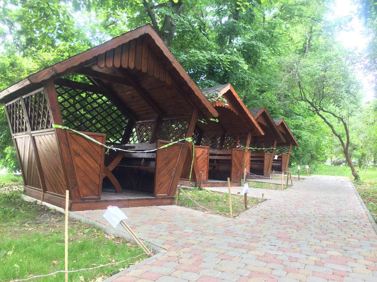 

Беседка Престиж Безал из дерева