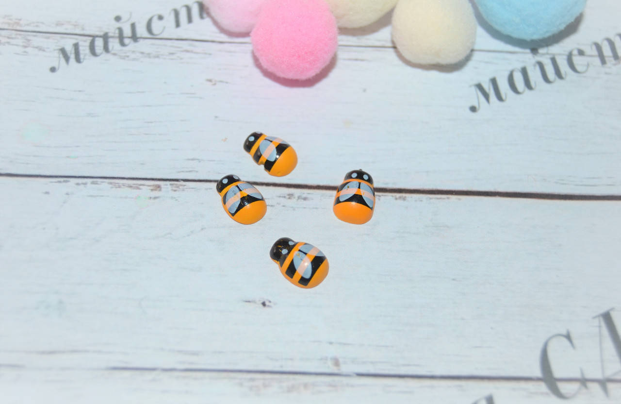 

Серединка Бджілка 0,9*1,4см (дерево)