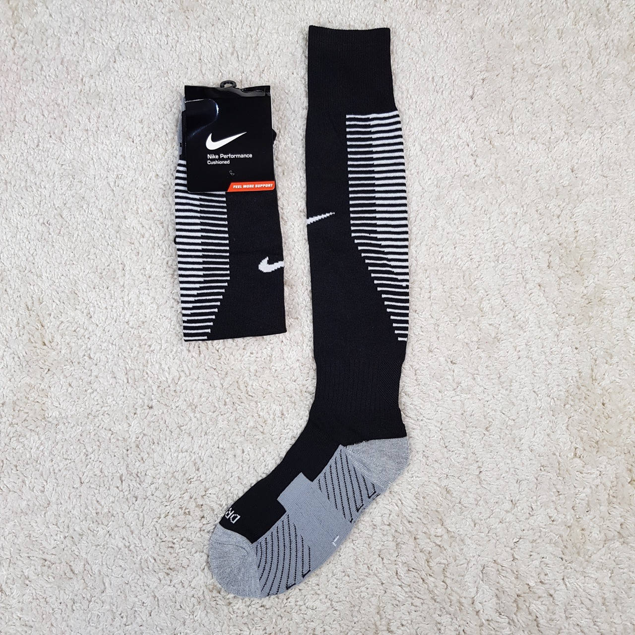 

Гетры Найк черные футбольные