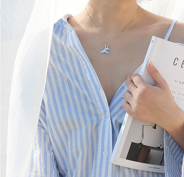 

Подвеска Секреты океана, тонкая цепочка с кулонами Хвосты кита, серебряное покрытие 925 пробы, длина 40+5 см