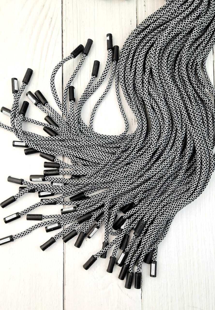 

Шнур (текстильный) №4 черно - белый FASHION