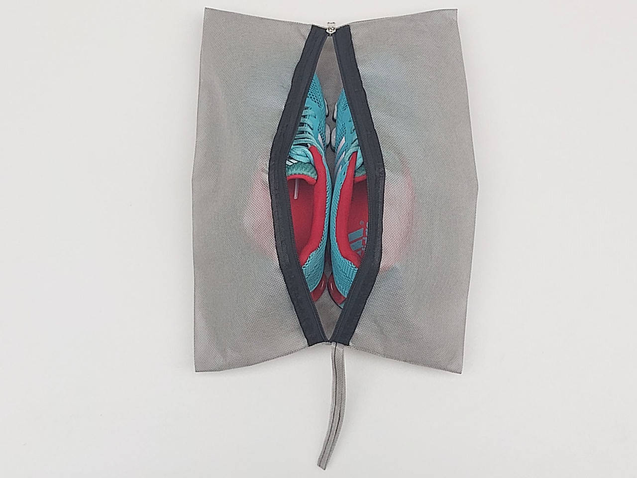 

Чехол-сумка серого цвета для хранения и упаковки обуви, Серый