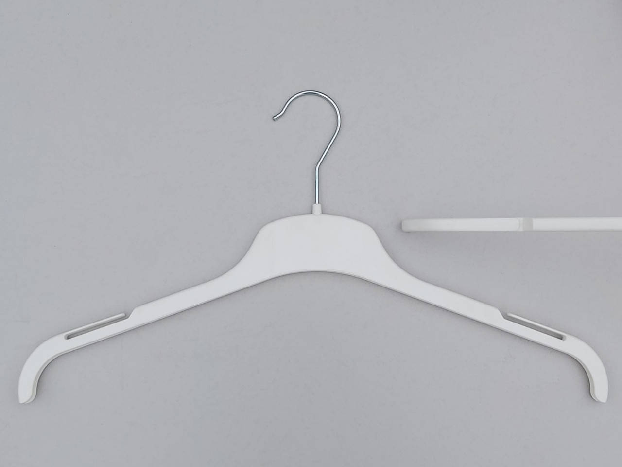 

Плечики вешалки тремпеля V-L43 белого цвета, длина 43 см, Белый