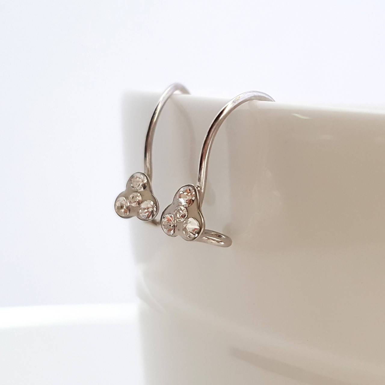 

Серебряные детские серьги с кристаллами SWAROVSKI