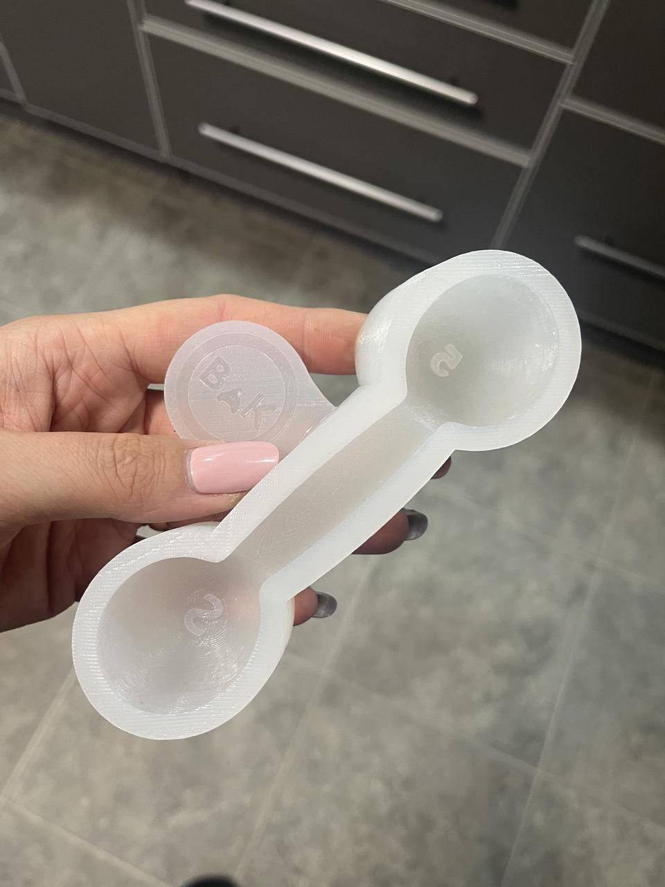 

ЭКСКЛЮЗИВ! Силиконовый Молд для леденцов, карамели, мастики и шоколада "Гантеля"