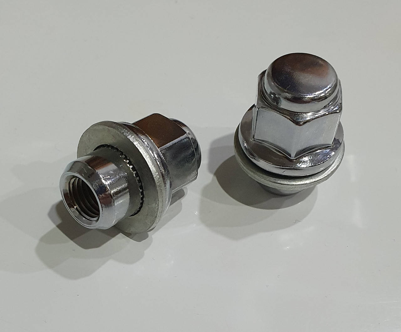 

Гайка колесная 90942-01033 TOYOTA