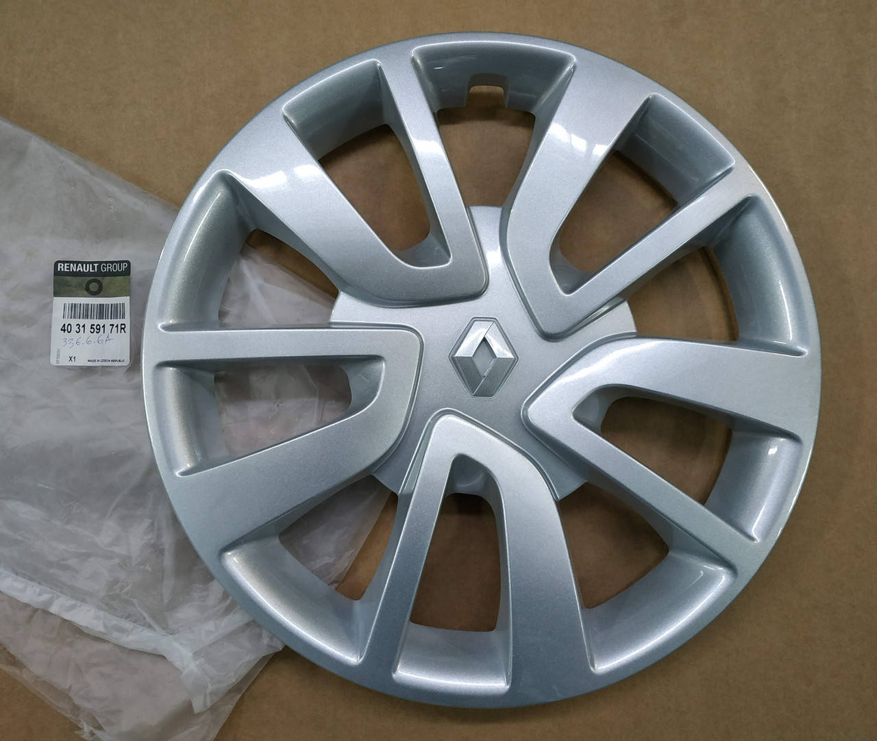 

Колпак колесный 15" Renault Logan 2 (оригинал)