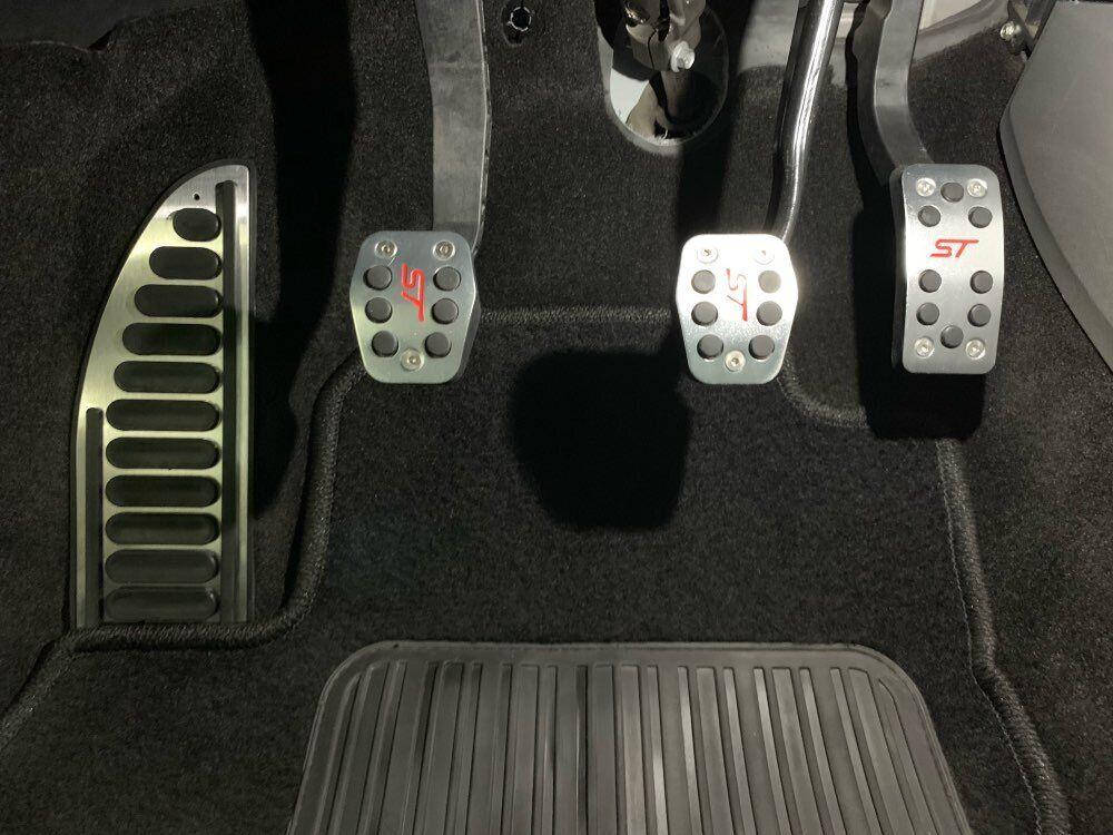 

Накладки на педали Ford Focus 2, Focus 3 (4 штуки)