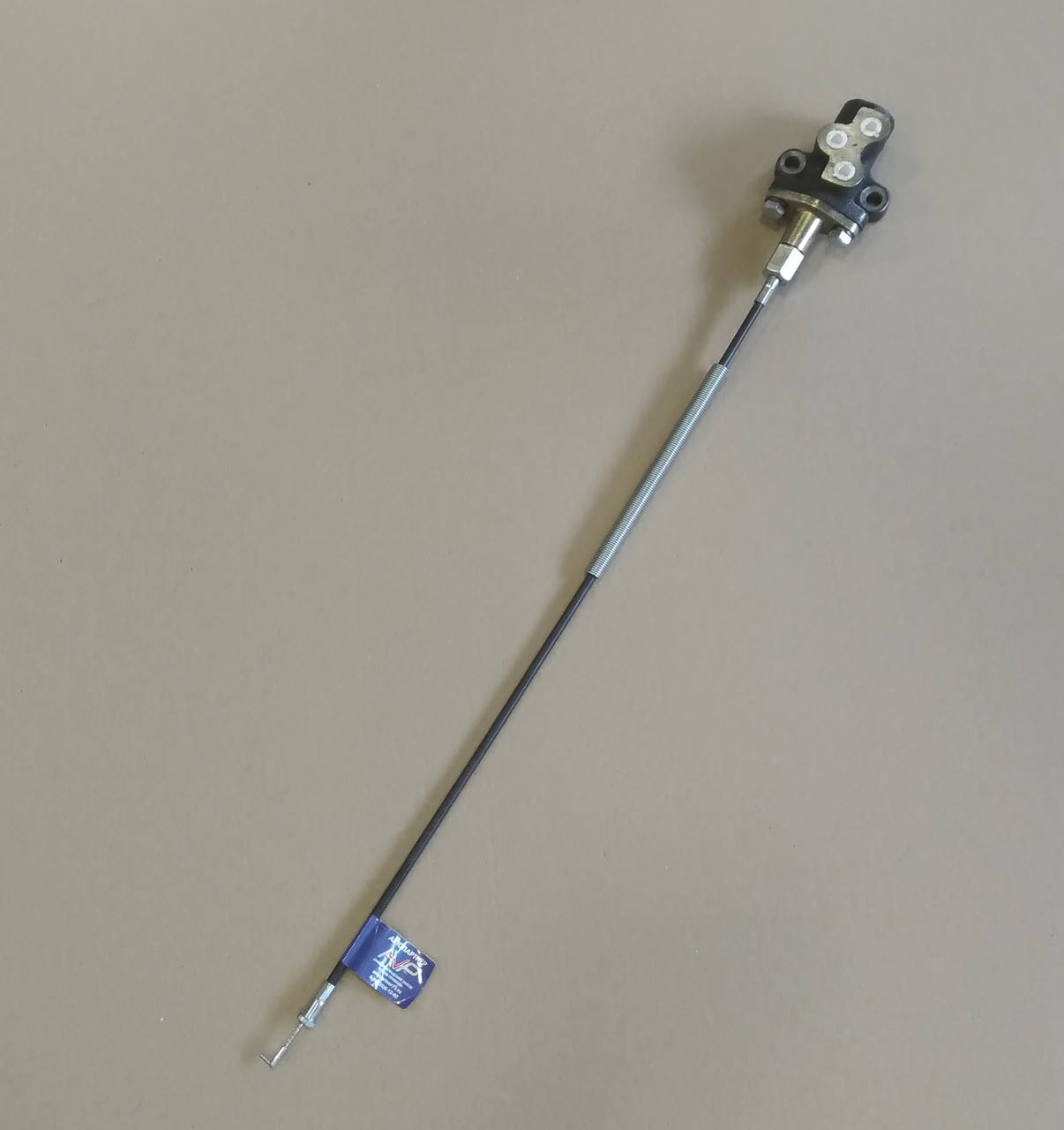 

Кран управления делитиля с тросом КАМАЗ 15.1772132