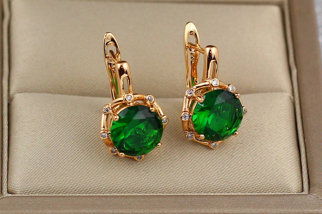 

Серьги Xuping Jewelry зеленые восьмигранники 1.8 см золотистые