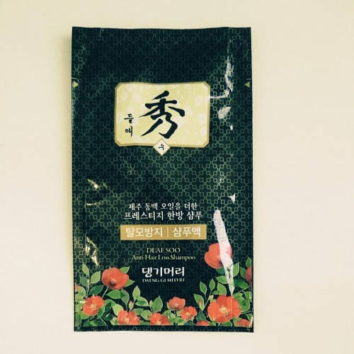 

Кондиционер против выпадения волос Daeng Gi Meo Ri DlaeSoo Anti-Hair Loss Treatment 7ml