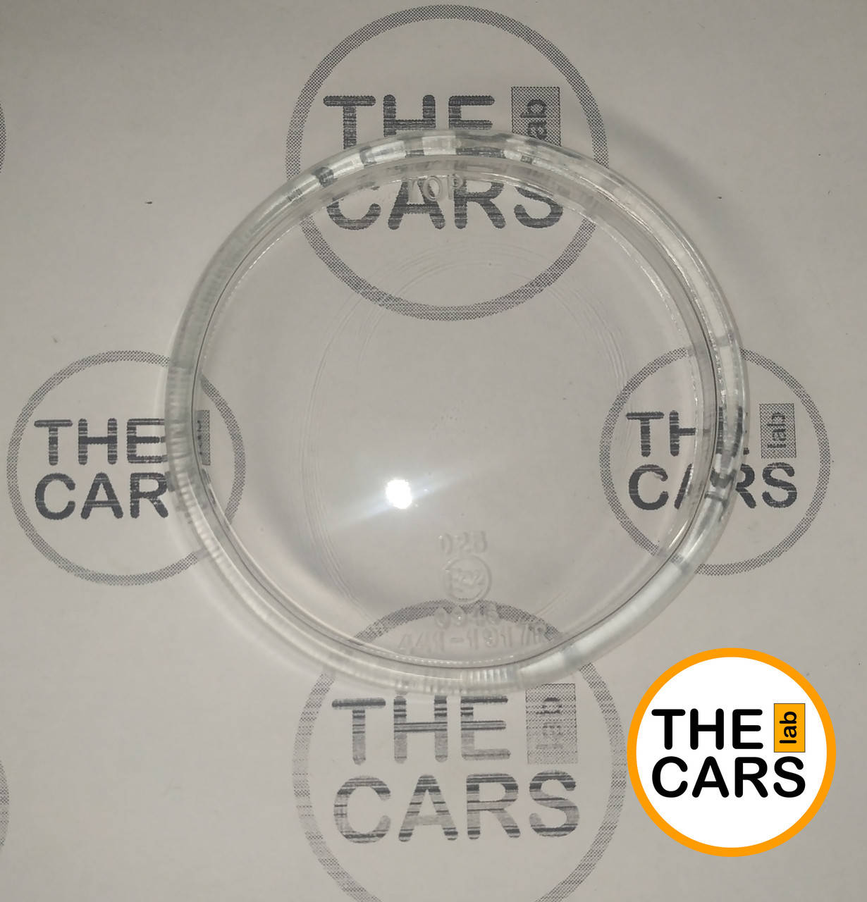 

Стекло противотуманной фары левое Mitsubishi Grandis 2003-2007