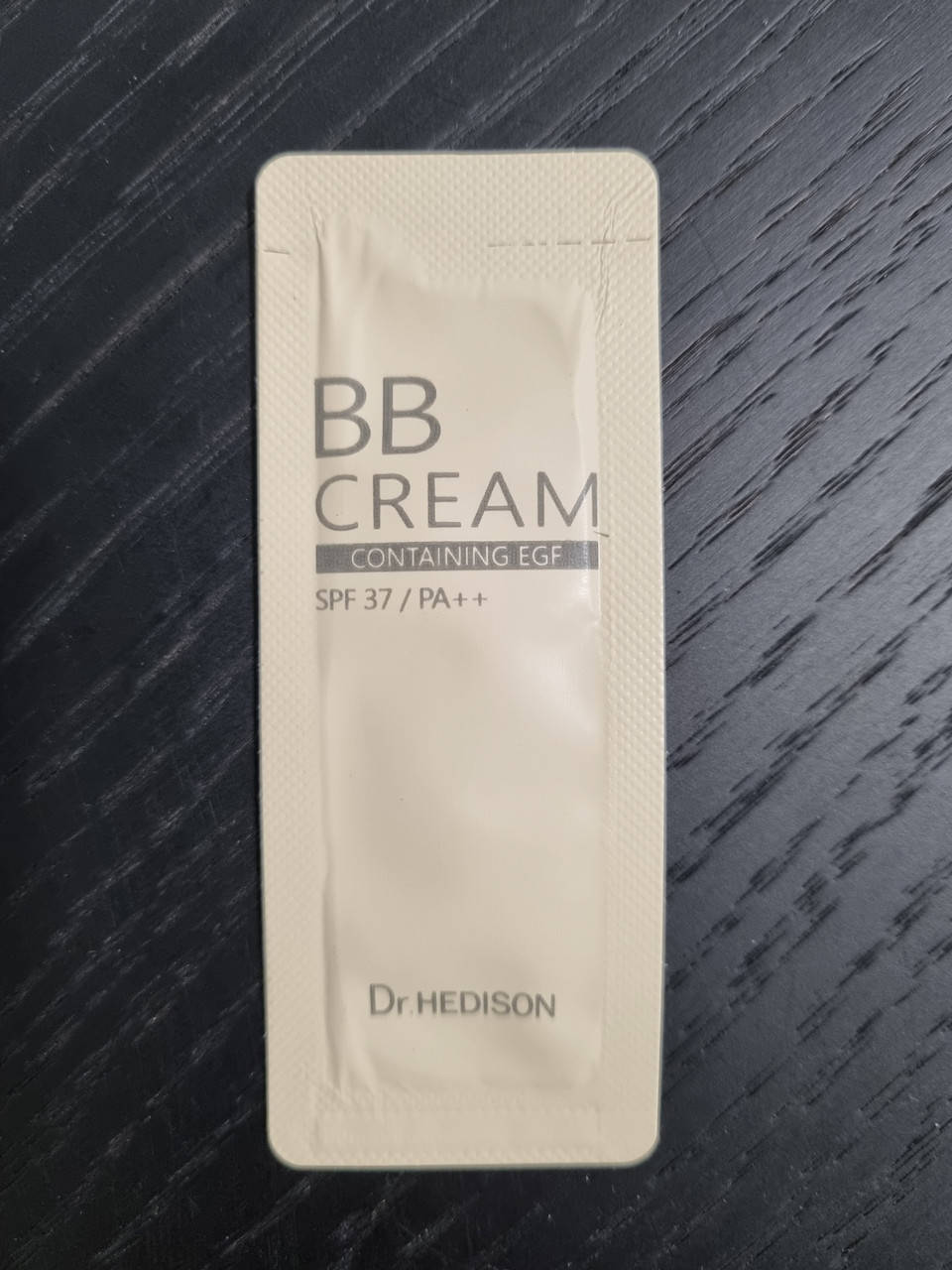 

ВВ-крем 1,2 мл Dr.Hedison (пробник)