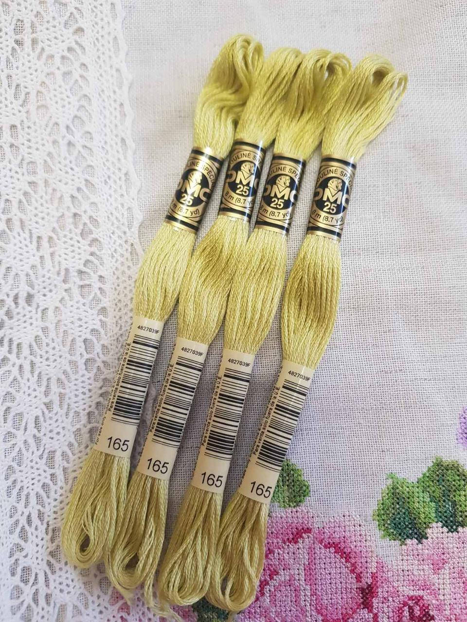 

Нитки муліне ДМС (DMC Франція оригінал) 8м. номер 165