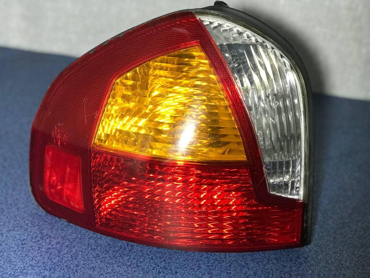 

Фонарь левый для Hyundai Santa Fe