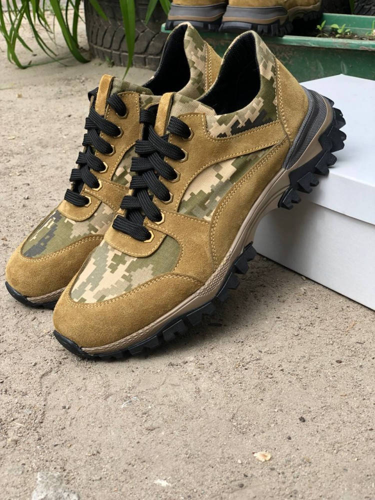 

Летние мужские тактические кроссовки пиксель