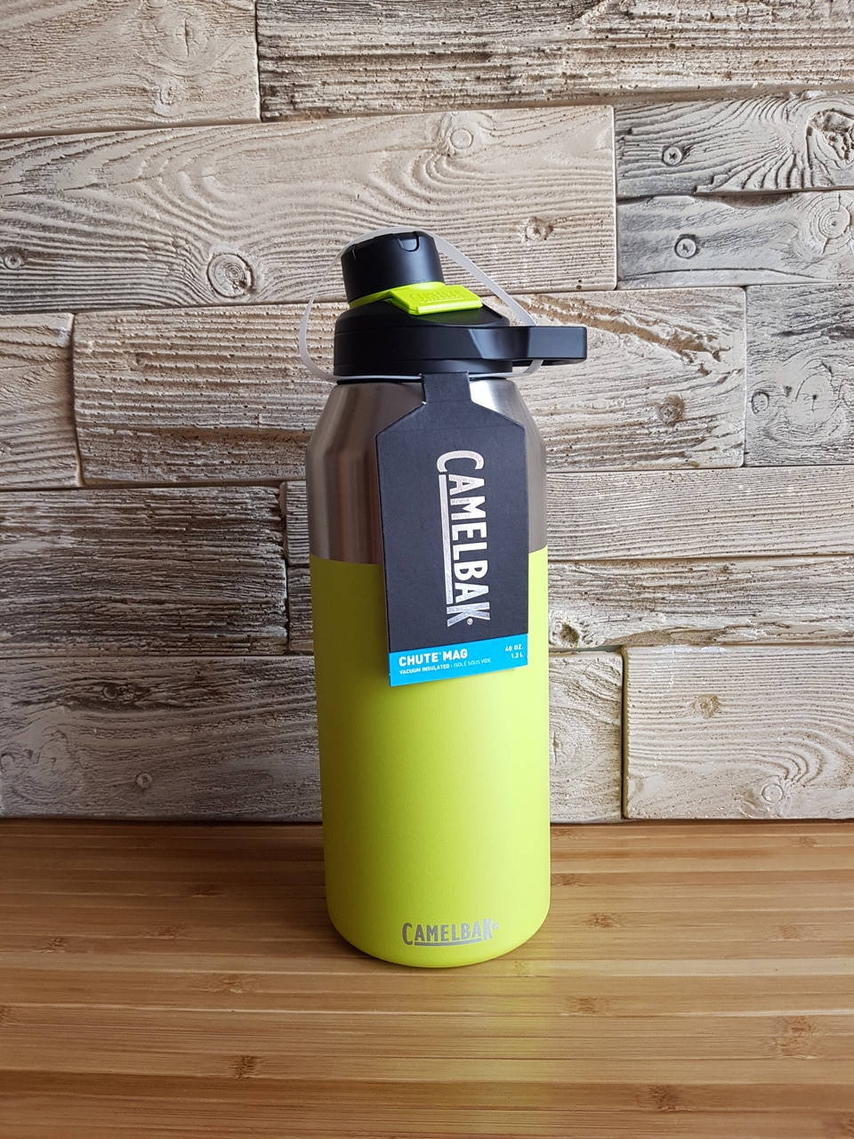

Термобутылка CamelBak Chute Mag Stainless Vacuum Insulated 1.2 л