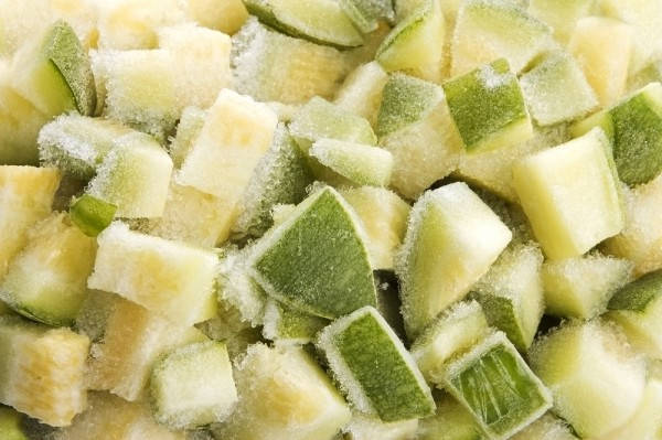 

Кабачки кубиками замороженные,минимальная фасовка для заказа 2,5кг, в ящике 10 кг