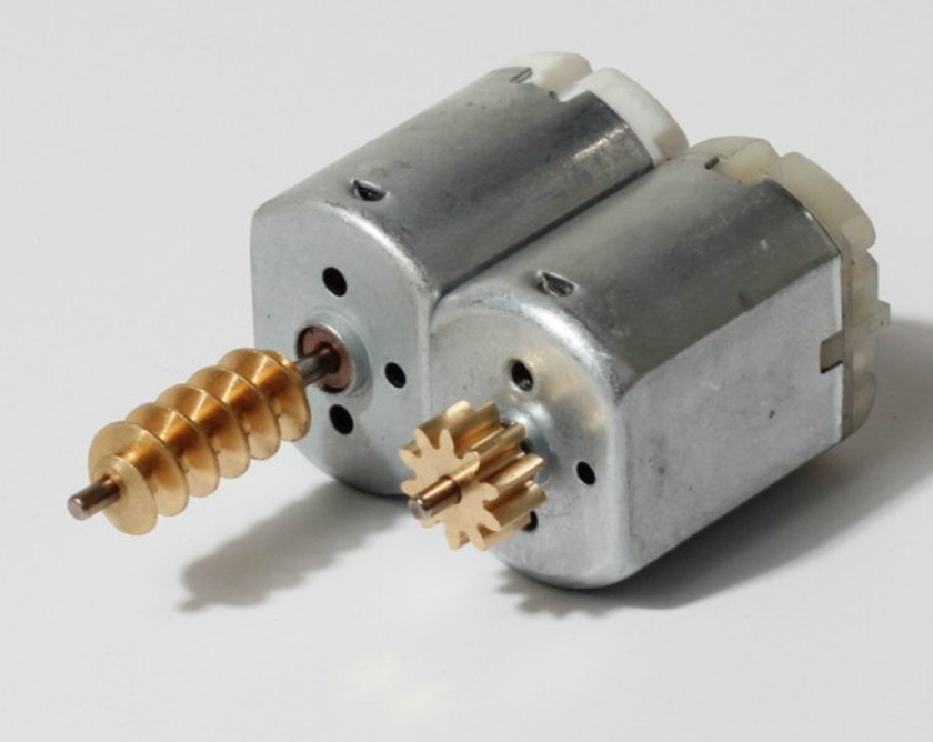 

Комплект моторчиков замка багажника Mercedes W164, X164, W251, W211