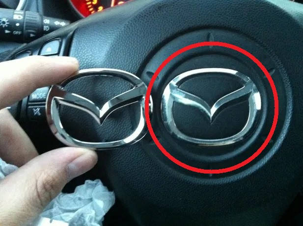 

Эмблема Mazda 3,6 СХ5,СХ7,СХ9 на руль,значок мазда решётку,багажник