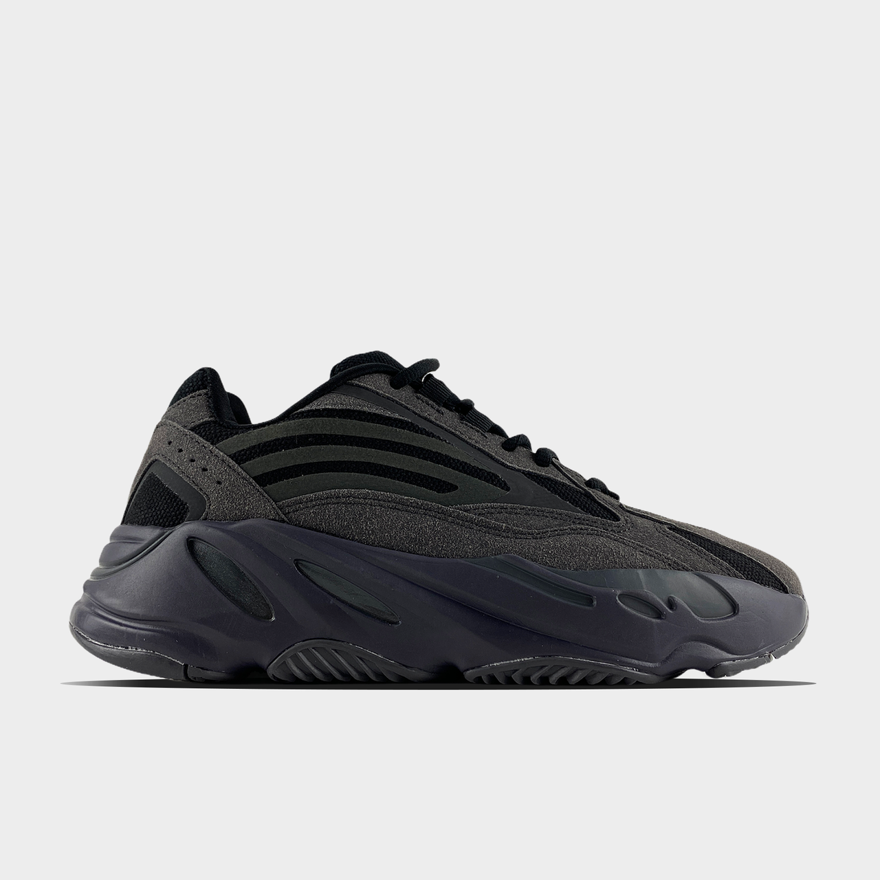 

Кроссовки Ad!idas Yeezy Boost 700 V2 Vanta Gray (Серый) 36/39/41/42/43/44/45р