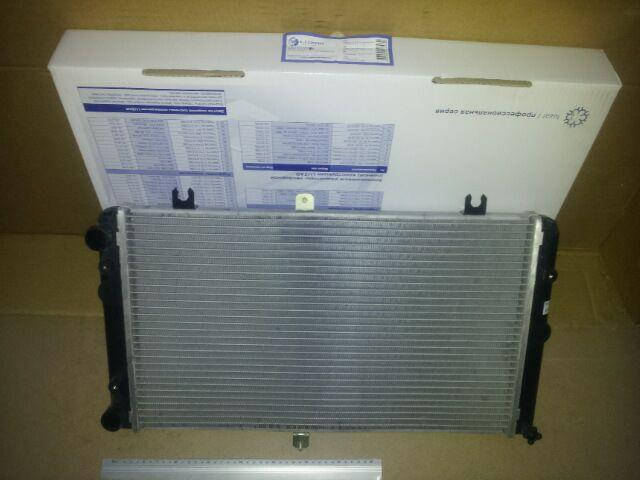 

Радиатор охлаждения ВАЗ 2170 алюм., Лузар SPORT (LRC 0127b)