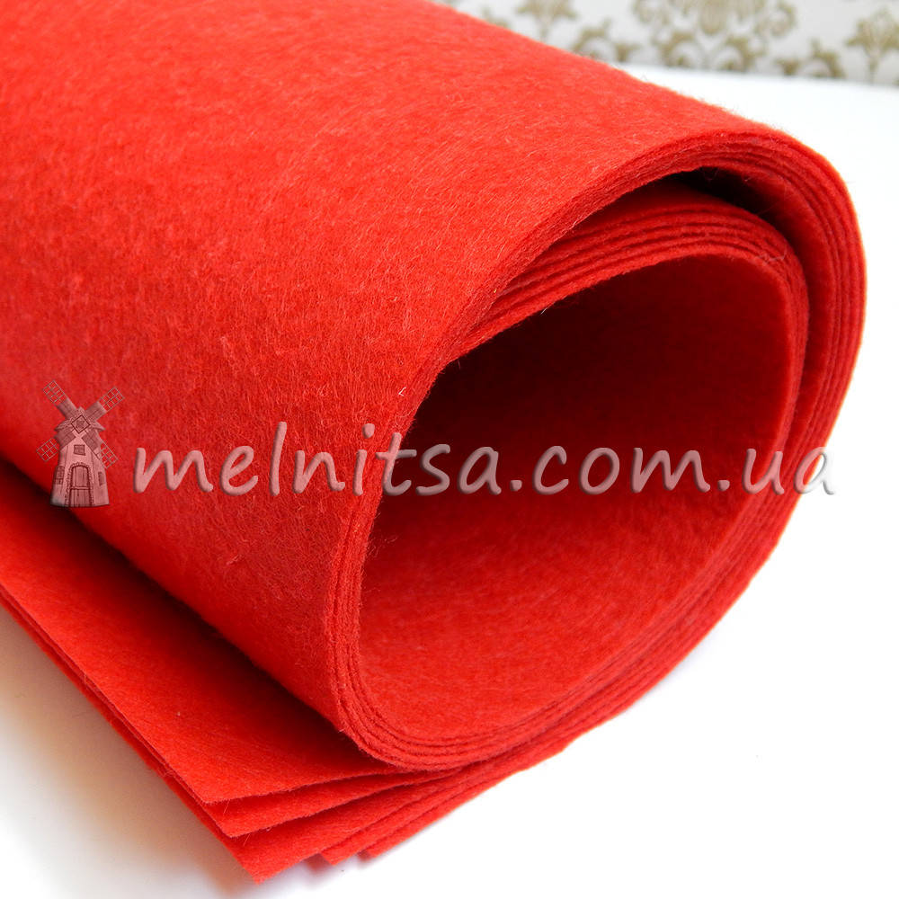 

Фетр жесткий 1 мм, лист 50х40 см, красный (Китай)