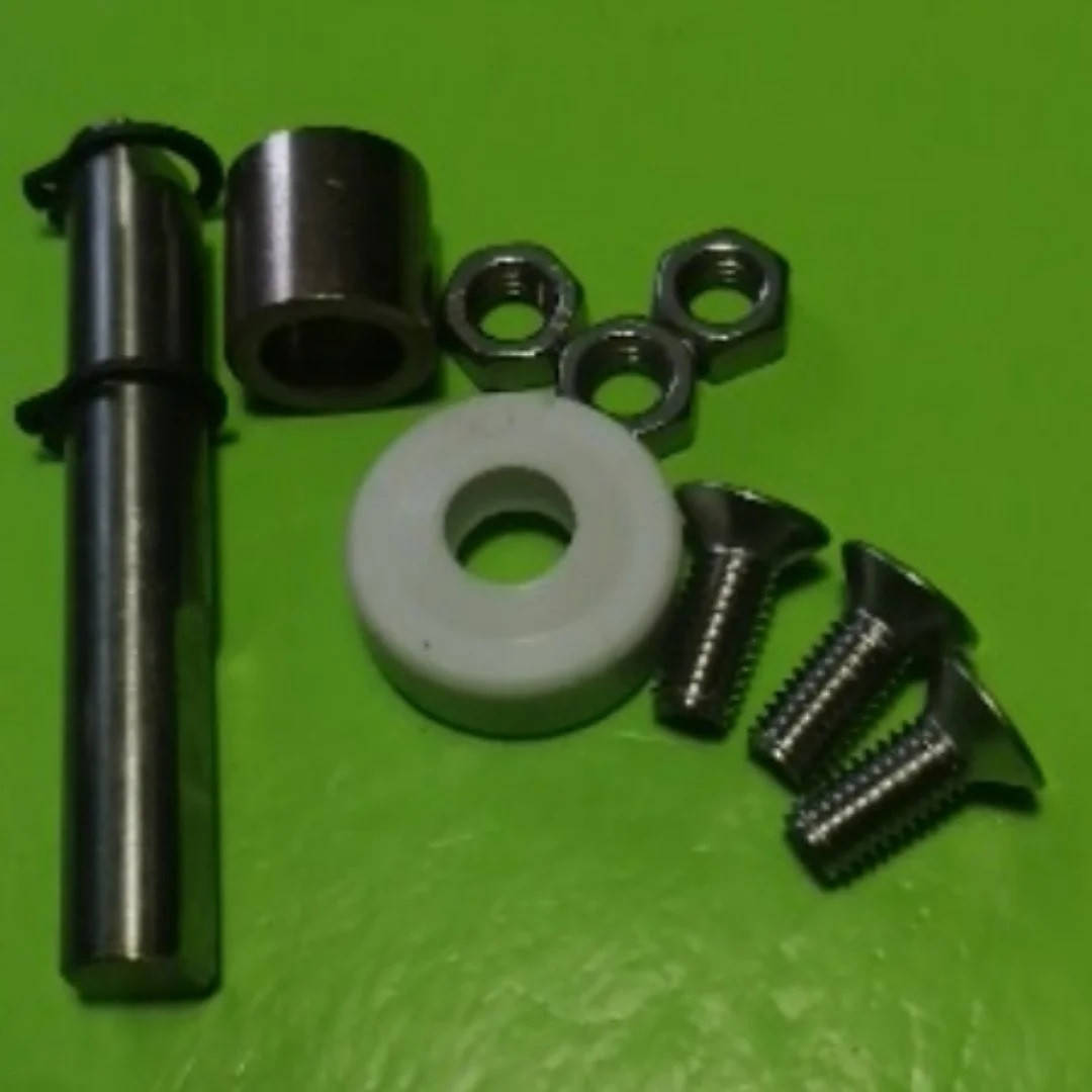 

Ремкомплект (вал втулка и сальник) для формы-ведра хлебопечки Rotex RBX-44G
