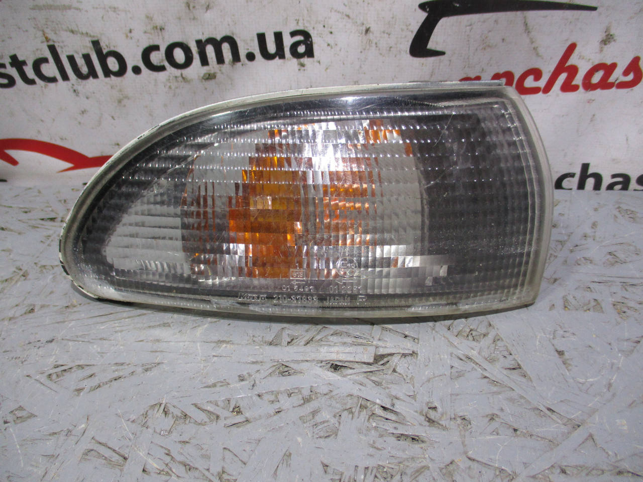

Указатель поворота правый MB848554, 21037833 (45012297) Galant 93-96 r. 5k Mitsubishi