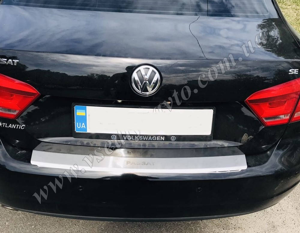 

Накладка на бампер с загибом Volkswagen PASSAT B7 USA американец, Желтый