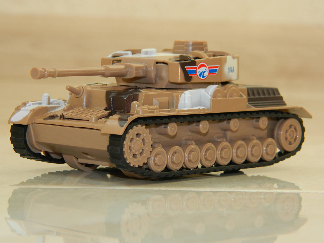 

Металлический коллекционный Танк "Panzer IV Ausf.J" модель 1:43, Кофе с молоком