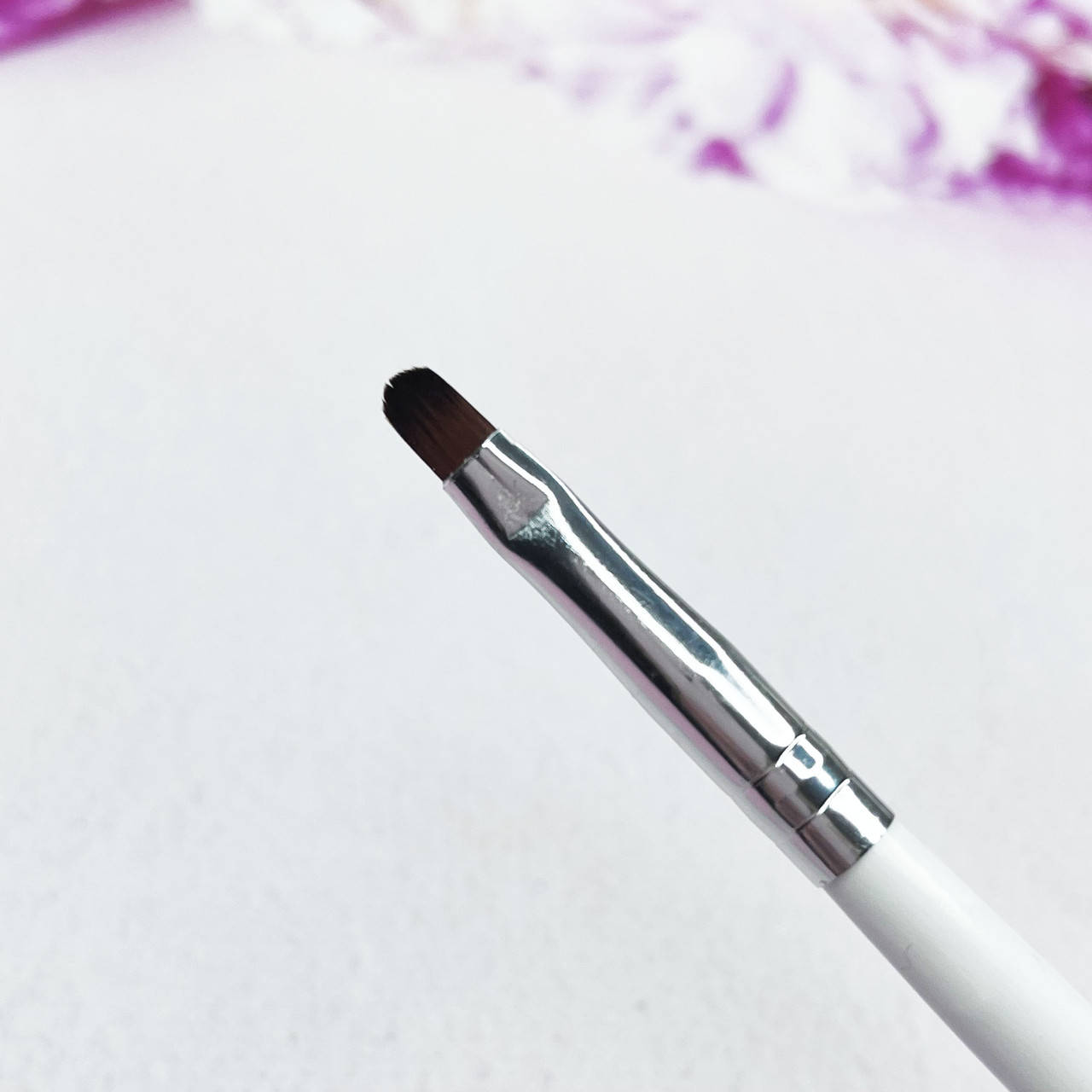 

Кисть для геля №4 закругленная