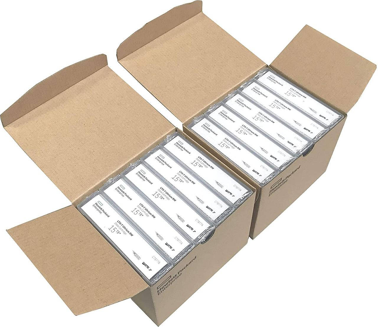 

Ленточный накопитель HP C7977A