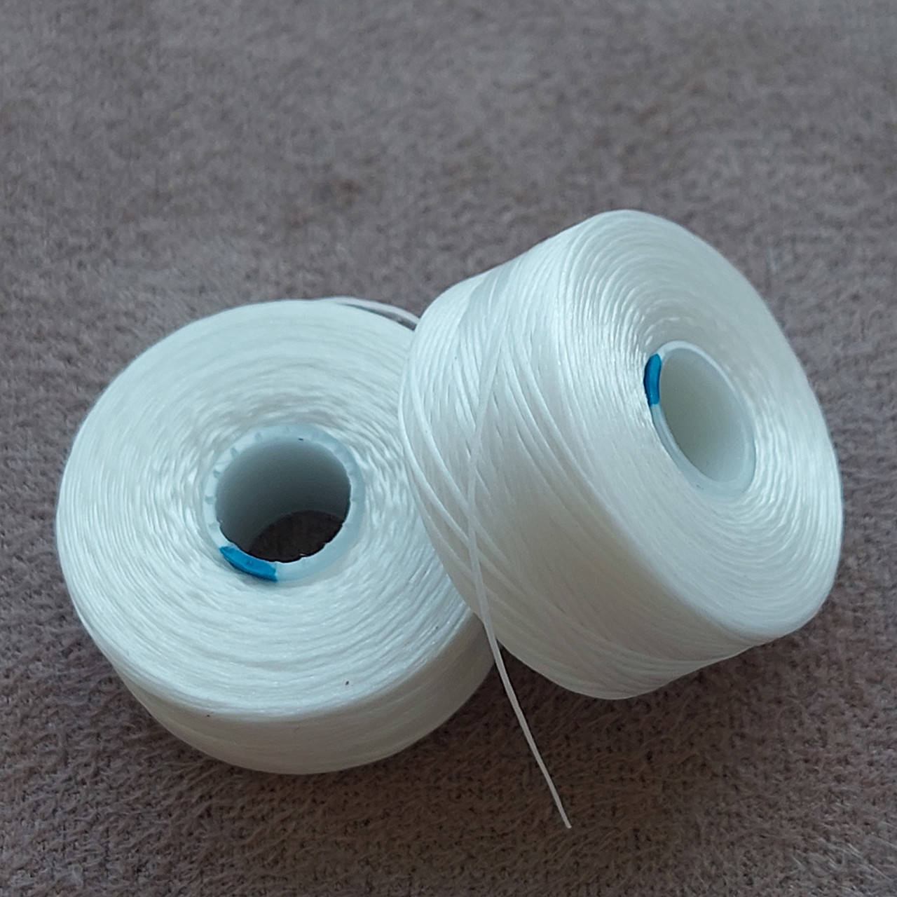 

Нитка S-Lon White, size AA, Белый