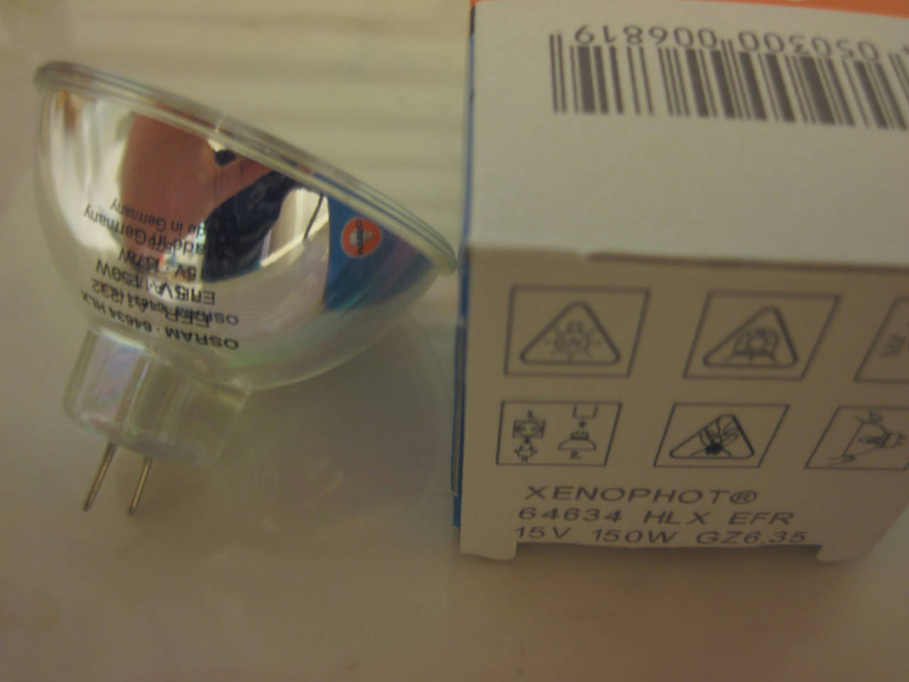

Лампа OSRAM 64634 HLX EFR 150W 15V GZ6,35PT 50 час. (Германия)