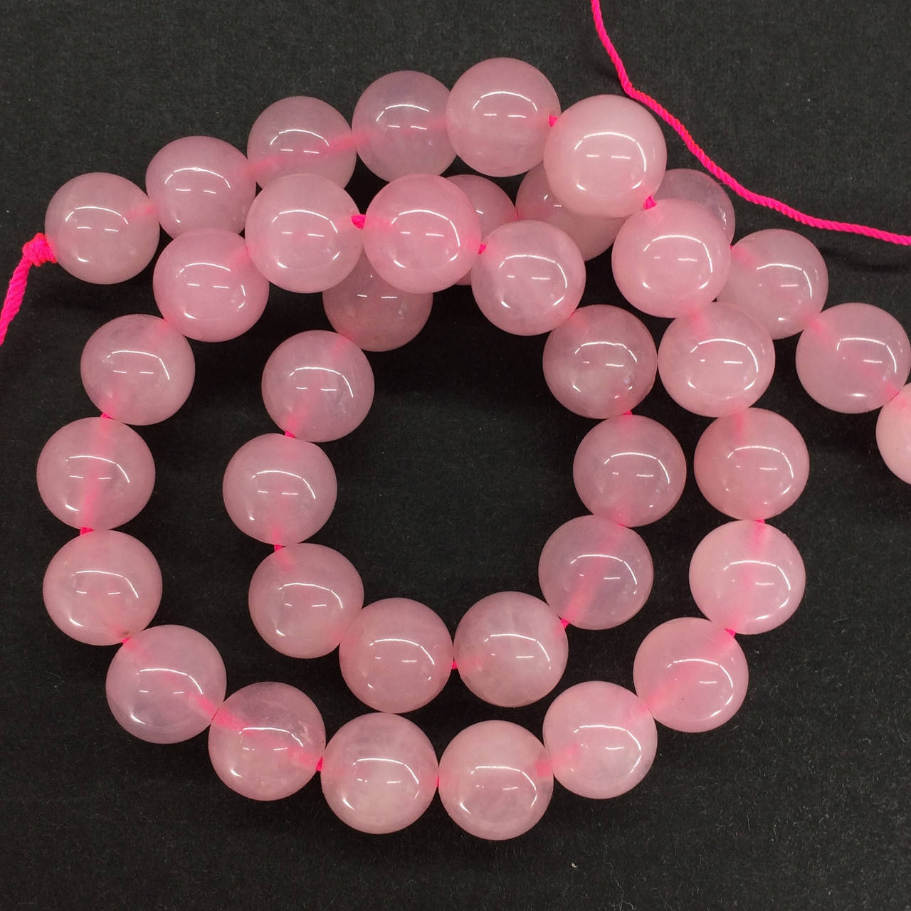 

Бусины на нитке натуральный природный камень Розовый кварц гладкий шарик d=10мм