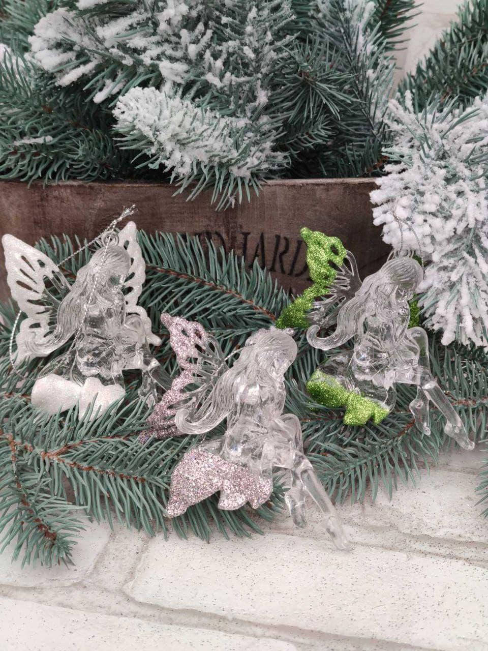 

Фея на листике, новогодняя подвеска на елку из прозрачного пластика 8*11 см 35\26 грн